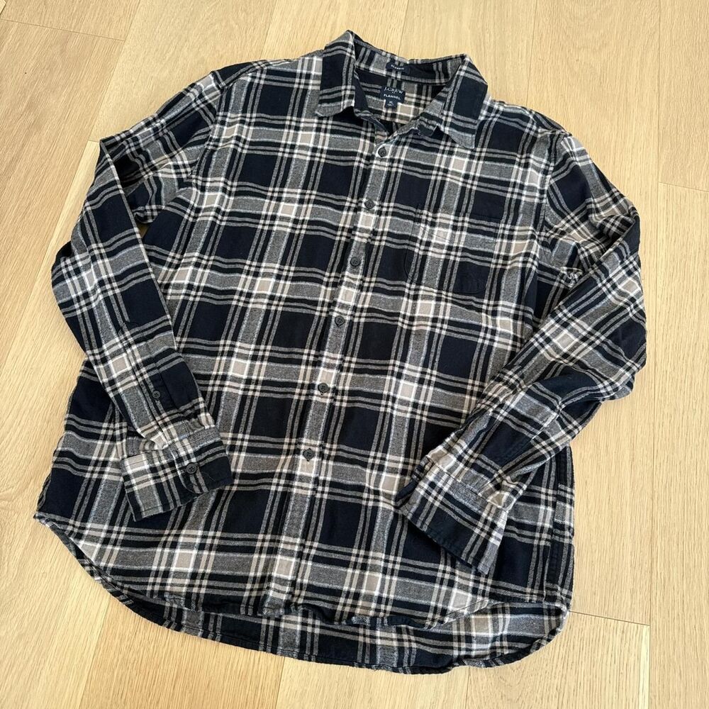 Jcrew Men's Navy and Black Shirt